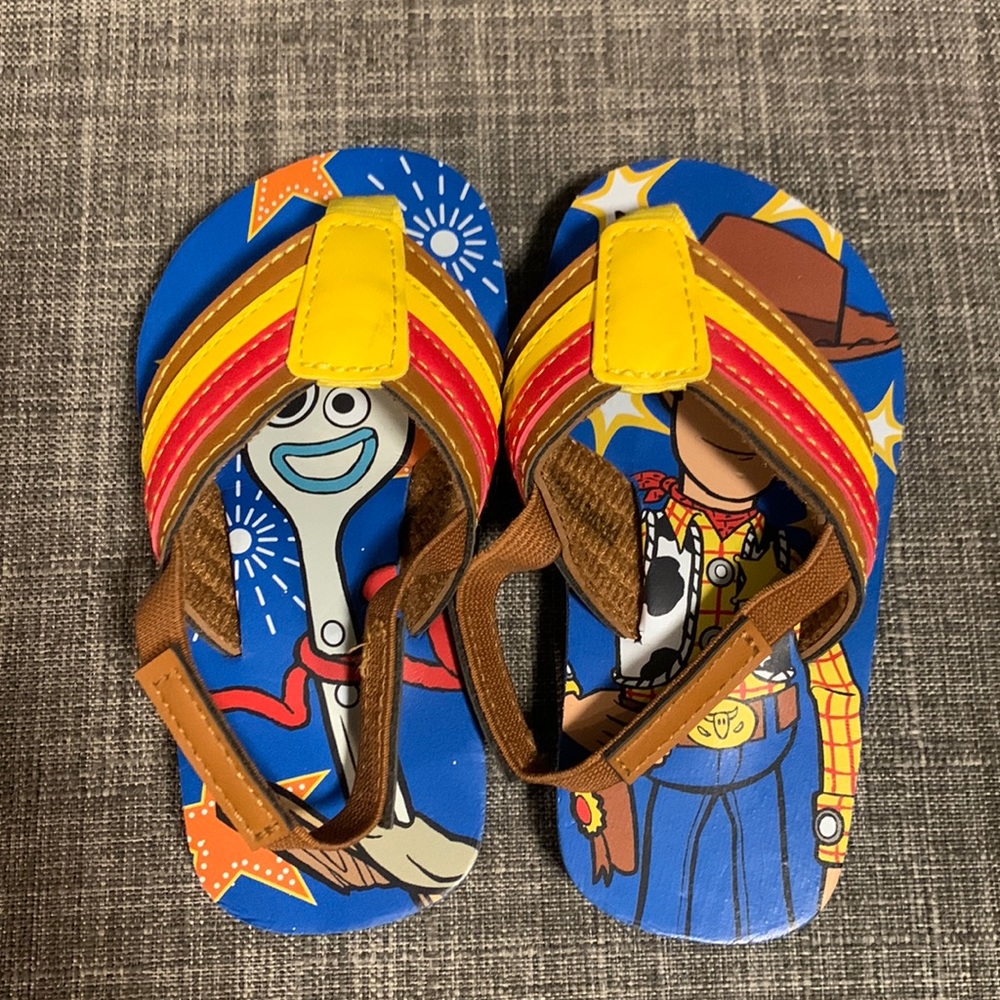 Disney Toy Story toddler sandals - size 5/6